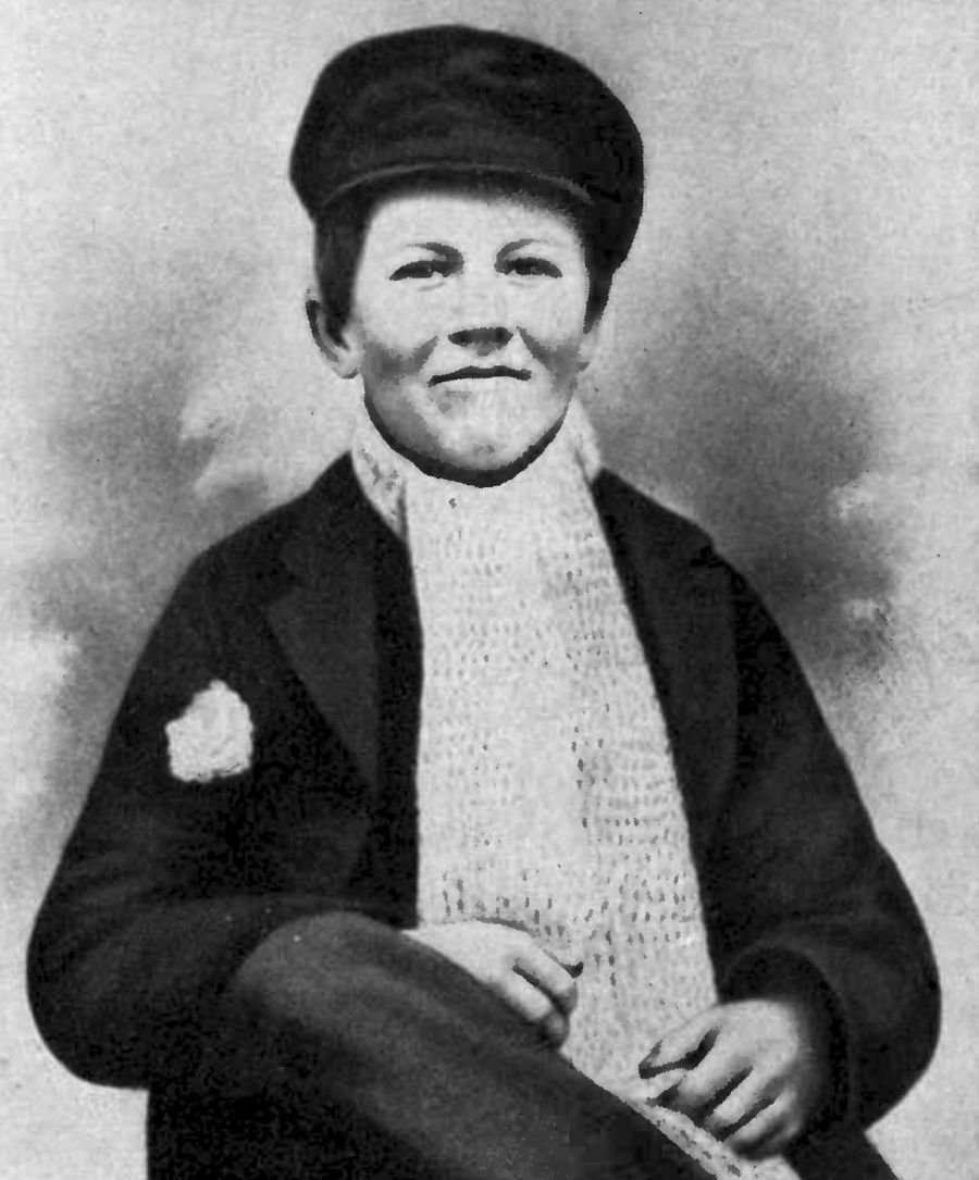 Figure 2 — Thomas Edison as a teenager (c.1861) — before the light bulb, a fast and restless tramp telegrapher whose first inventions were telegraph inventions. (Unknown photographer, 1861; public domain.)